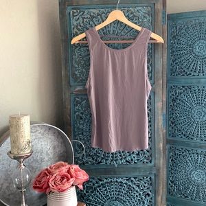 ✨NEW ITEM✨ Lululemon sleeveless top